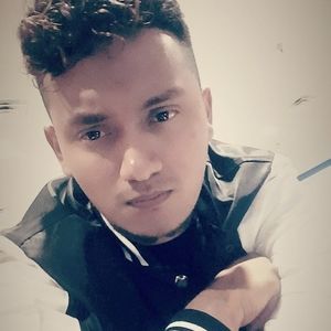 Meet your Posher, Carlos